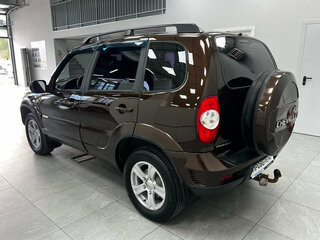 2011 Chevrolet Niva I Рестайлинг, коричневый, 499000 рублей, вид 4