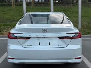2026 Toyota Camry IX (XV80) China Market Рестайлинг, белый, 4380000 рублей, вид 4