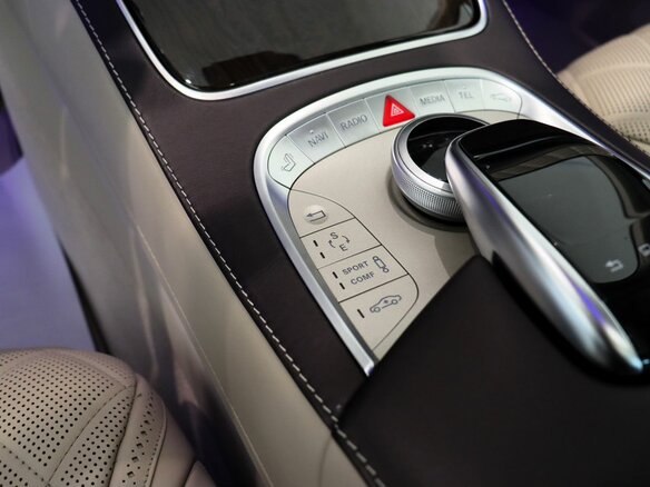 2015 Mercedes-Benz Maybach S-Класс 500 I (X222), чёрный, 5800000 рублей - вид 22
