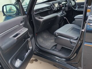 2015 Honda Stepwgn V, чёрный, 1900000 рублей, вид 5