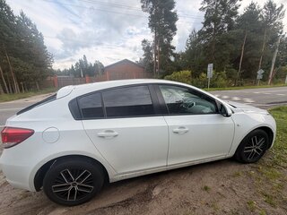 2013 Chevrolet Cruze I Рестайлинг, белый, 520000 рублей, вид 2