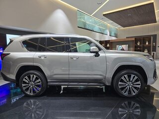 2026 Lexus LX 600 IV, серый, 22990000 рублей, вид 3