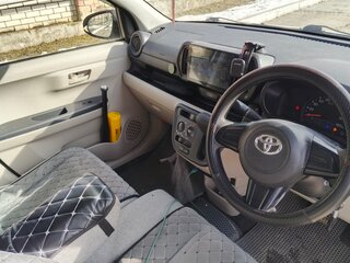 2018 Toyota Passo III, белый, 830000 рублей, вид 3
