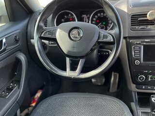 2013 Skoda Yeti I Рестайлинг, белый, 1050000 рублей, вид 4
