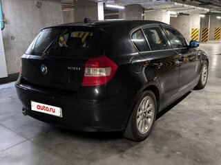 2005 BMW 1 серии 120i I (E81/E82/E87/E88), чёрный, 600000 рублей, вид 4