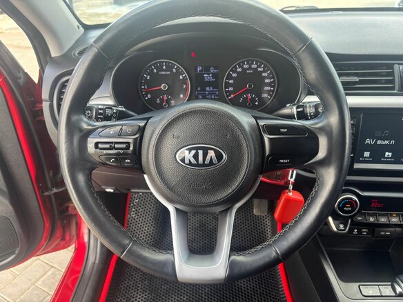 2018 Kia Rio IV, красный - вид 13