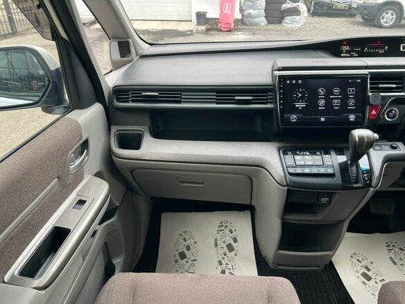 2015 Honda Stepwgn V, белый, 1899999 рублей - вид 19