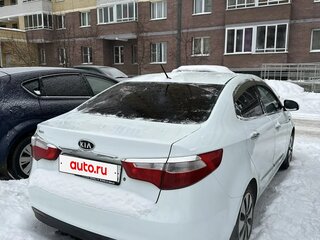 2011 Kia Rio III, белый, 610000 рублей, вид 4