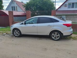 2019 Ford Focus III Рестайлинг, серебристый, 1250000 рублей, вид 3