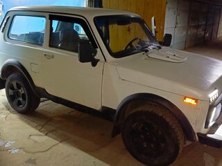 2001 Lada (ВАЗ) 2121 (4x4) I Рестайлинг, белый, 235000 рублей, вид 2