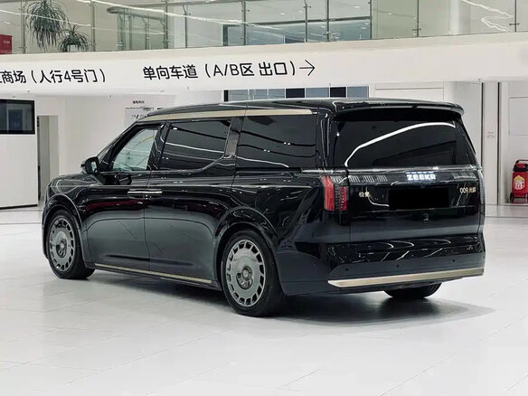 2026 Zeekr 009 108 kWh I Рестайлинг, чёрный, 14750000 рублей - вид 2