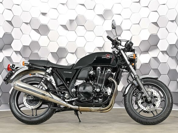 2015 Honda CB 1100, чёрный, 699000 рублей - вид 2