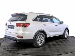 2019 Kia Sorento III Prime Рестайлинг, белый, 2850000 рублей, вид 5