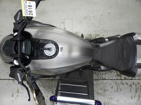 2015 Ducati Diavel, золотистый, 985000 рублей - вид 10