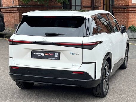2026 Toyota bZ3X 50 kWh, белый, 3190000 рублей, вид 5