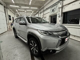 2017 Mitsubishi Pajero Sport III, серебристый, 3400000 рублей, вид 4