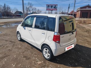 2010 Honda Life V Рестайлинг, белый, 380000 рублей, вид 4
