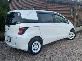 2014 Honda Freed Spike I Рестайлинг 2, белый, 1250000 рублей, вид 4