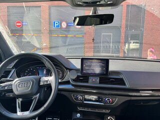 2018 Audi Q5 II (FY), серый, 3800000 рублей, вид 2