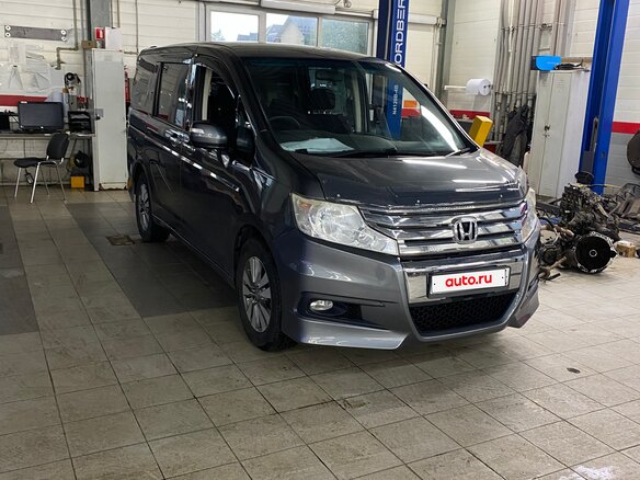 2010 Honda Stepwgn IV, серый, 1500000 рублей - вид 12