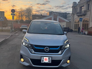 2018 Nissan Serena V (C27), серебристый, 2150000 рублей, вид 3