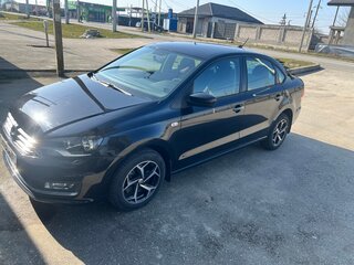 2017 Volkswagen Polo V Рестайлинг, чёрный, 1400000 рублей, вид 1