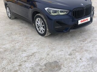 2020 BMW X1 18d xDrive II (F48) Рестайлинг, синий, 3300000 рублей, вид 2