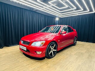 2001 Toyota Altezza, красный, 549999 рублей, вид 2
