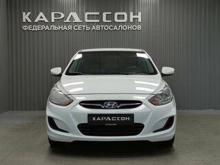 2013 Hyundai Solaris I, белый, 858000 рублей, вид 3