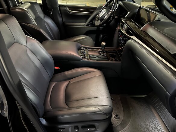 2020 Lexus LX 570 III Рестайлинг 2, чёрный, 11185000 рублей - вид 7