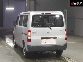 2020 Toyota Town Ace IV, серебристый, 2000000 рублей, вид 2