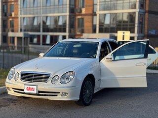 2003 Mercedes-Benz E-Класс 500 III (W211, S211), белый, 1350000 рублей, вид 1