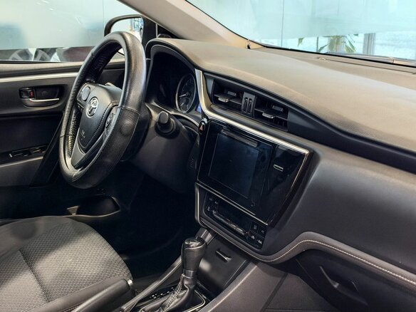2017 Toyota Corolla XI (E160, E170, E180) Рестайлинг 1, красный, 1615000 рублей - вид 7