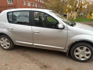 2012 Renault Sandero I, серебристый, 500000 рублей, вид 2