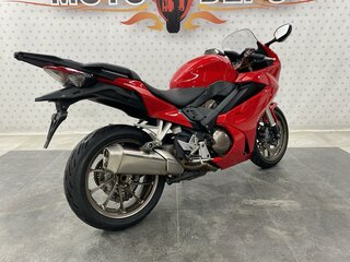 2019 Honda VFR 800, красный, 645000 рублей, вид 5