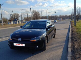 2013 Volkswagen Jetta VI, чёрный, 850000 рублей, вид 2