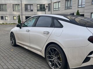 2021 Kia K5 III, белый, 2650000 рублей, вид 4