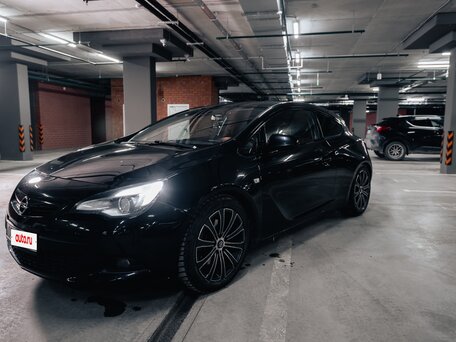 2013 Opel Astra GTC J Рестайлинг, чёрный, 990000 рублей, вид 3