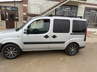 2011 Fiat Doblo I Рестайлинг, серый, 700000 рублей, вид 4