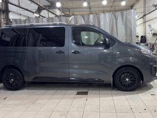 2019 Peugeot Traveller I, серый, 2200000 рублей, вид 3