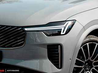 2026 Volvo XC90 B5 II Рестайлинг 2, серый, 10850000 рублей, вид 5