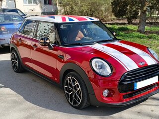 2017 Mini Hatch Cooper III (F55/F56), красный, 1999999 рублей, вид 1