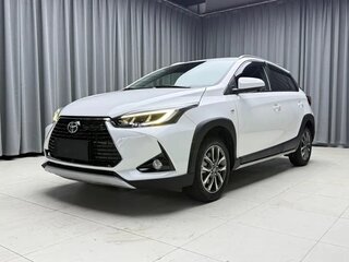 2022 Toyota Yaris L XP150 Рестайлинг, белый, 1118000 рублей, вид 1