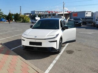 2026 Toyota bZ3X 58.3 kWh, белый, 3000000 рублей, вид 2