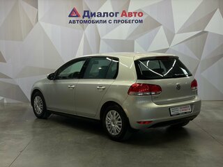 2011 Volkswagen Golf VI, бежевый, 640000 рублей, вид 5