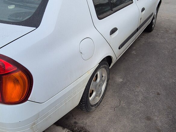 2001 Renault Clio II, белый, 240000 рублей - вид 4
