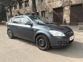 2008 Kia Ceed I, серый, 565000 рублей, вид 3