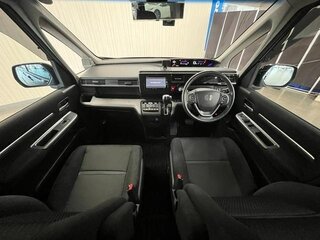 2022 Honda Stepwgn V Рестайлинг, чёрный, 1800000 рублей, вид 5