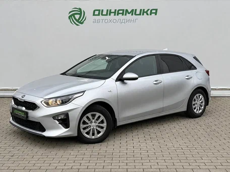 2018 Kia Ceed III, серебристый, 1670000 рублей, вид 1