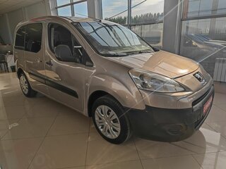 2011 Peugeot Partner II, бежевый, 409000 рублей, вид 3